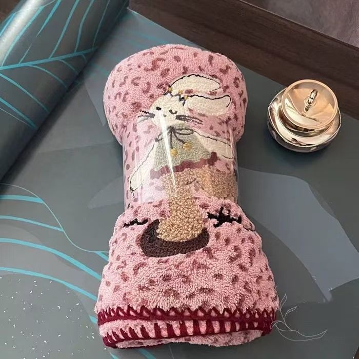 Thickened Oversized Towel With Embroidered Border And Printed Design - Image 2