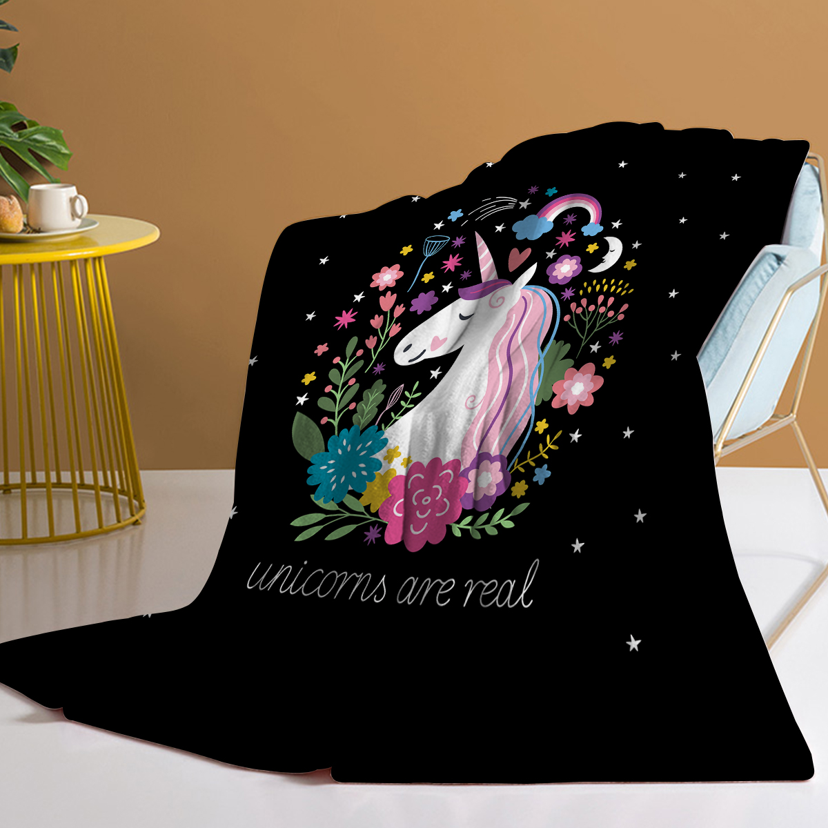 1 Pce Of Flannel Black Base Unicorn Pattern Soft And Fluffy Multifunctional Outdoor Beach Camping Living Room Sofa Office Nap Printed Blanket