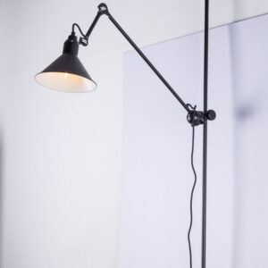 Rotating Rocker Arm Eye Protection Wall Lamp With Plug